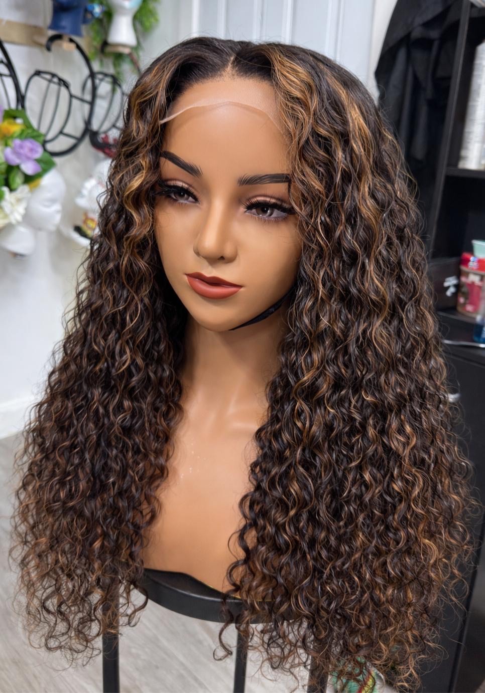 curly wig main